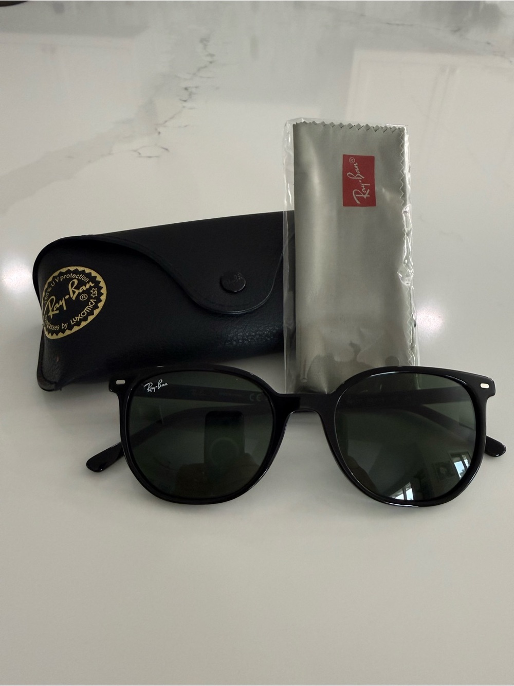 Ray Ban Elliott